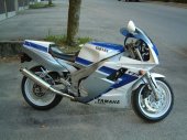 1991 Yamaha FZR 1000 photo